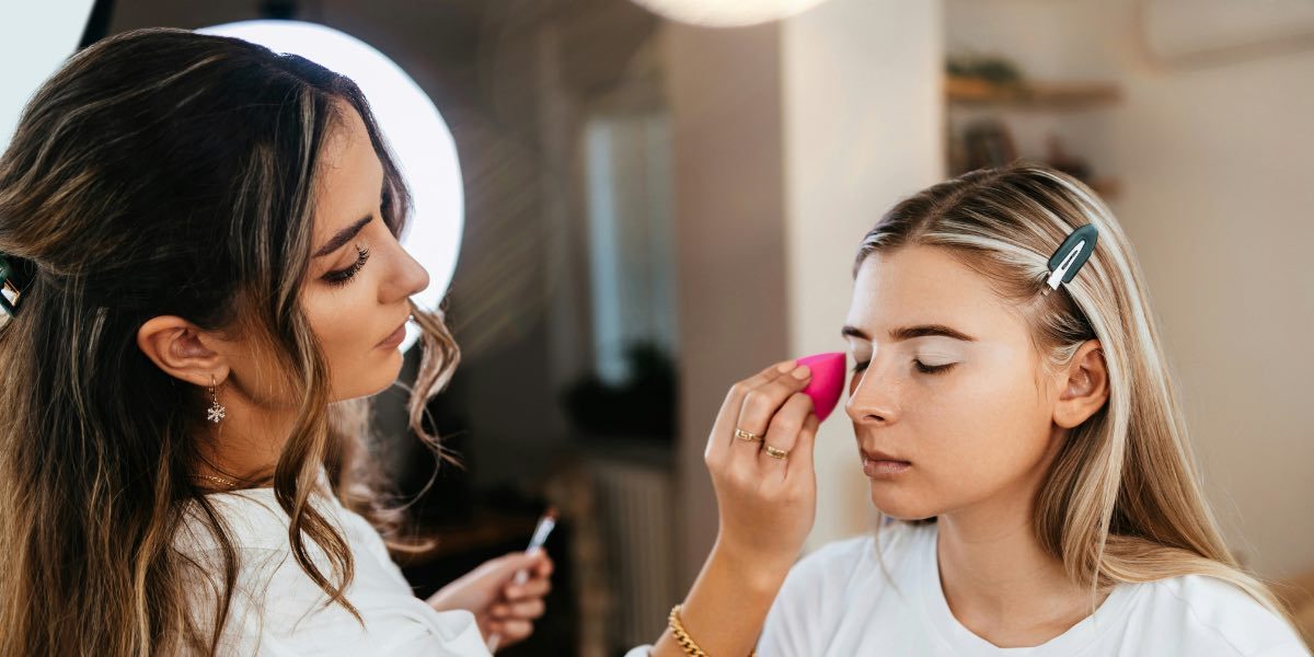 How Minimalist Beauty Is Reshaping the Cosmetics Market